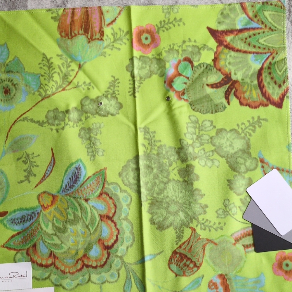 Oscar de la Renta Green Jacobean Botanical Fabric Piece